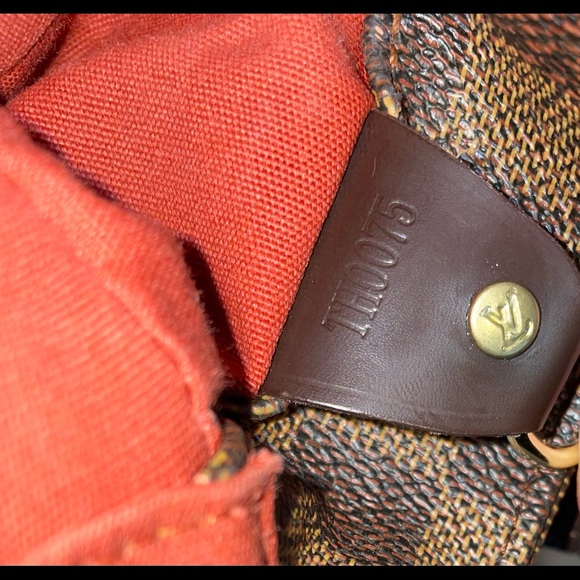 VINTAGE Louis Vuitton Bastille shoulder bag, Ebene Damier Canvas - Picture 10 of 10